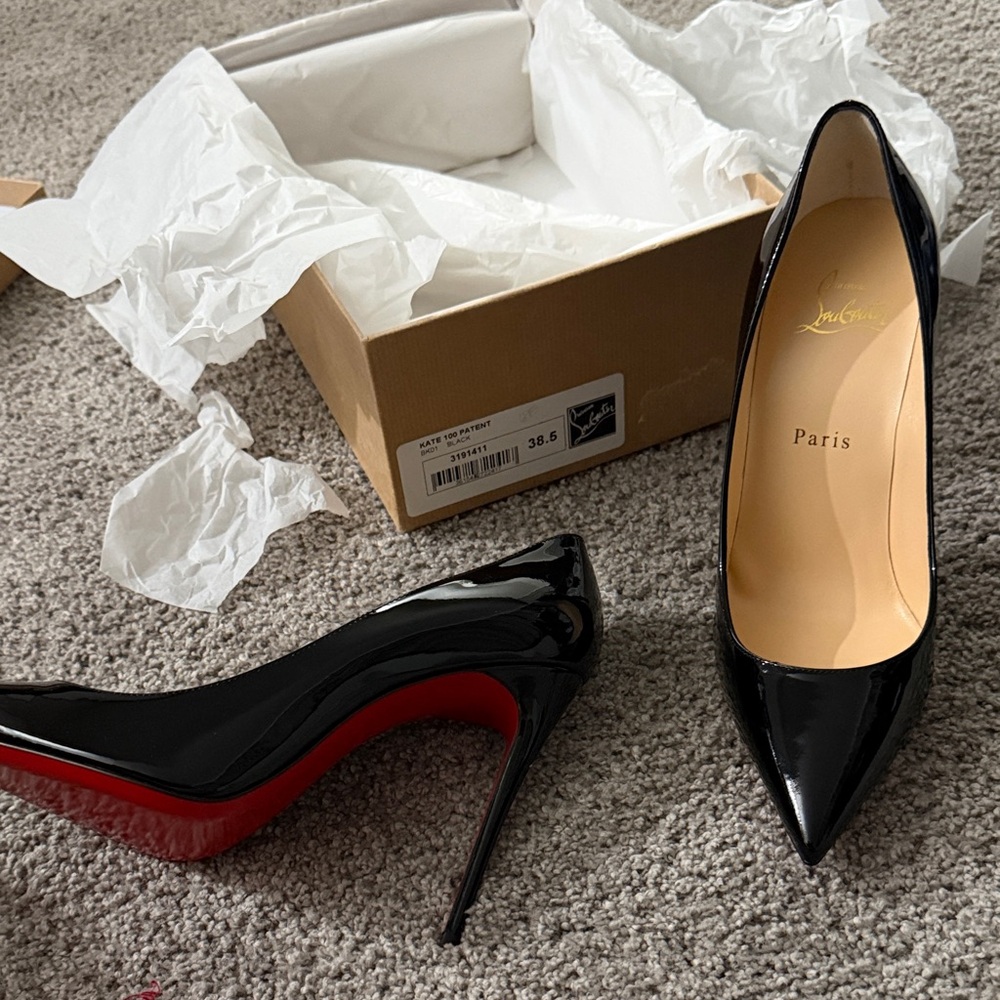 Christian Louboutin Black Patent Leather Pointed Toe Pumps with Red Sole